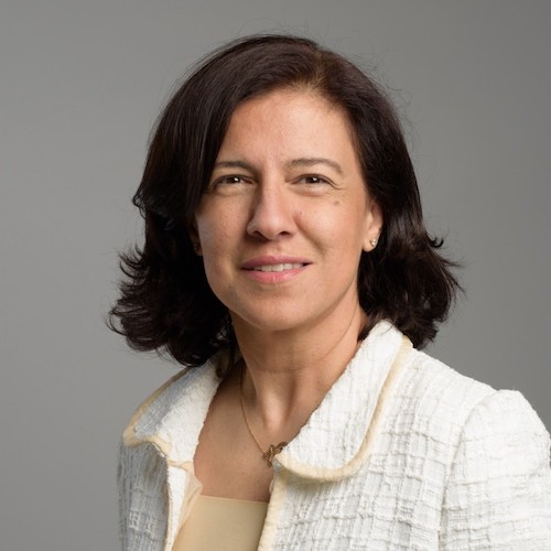 Ebru Dogruol - Headshot Photo