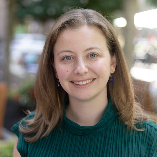 Nell Meosky Luo - Headshot Photo