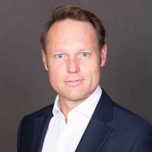 Ryan Mullins - Headshot Photo