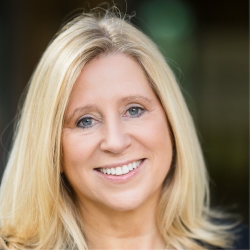 Sabine Tews - Headshot Photo