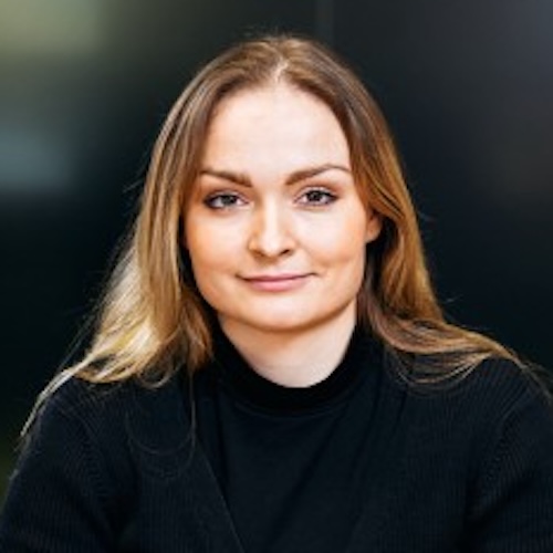 Zuzanna Grzeskiewicz - Headshot Photo